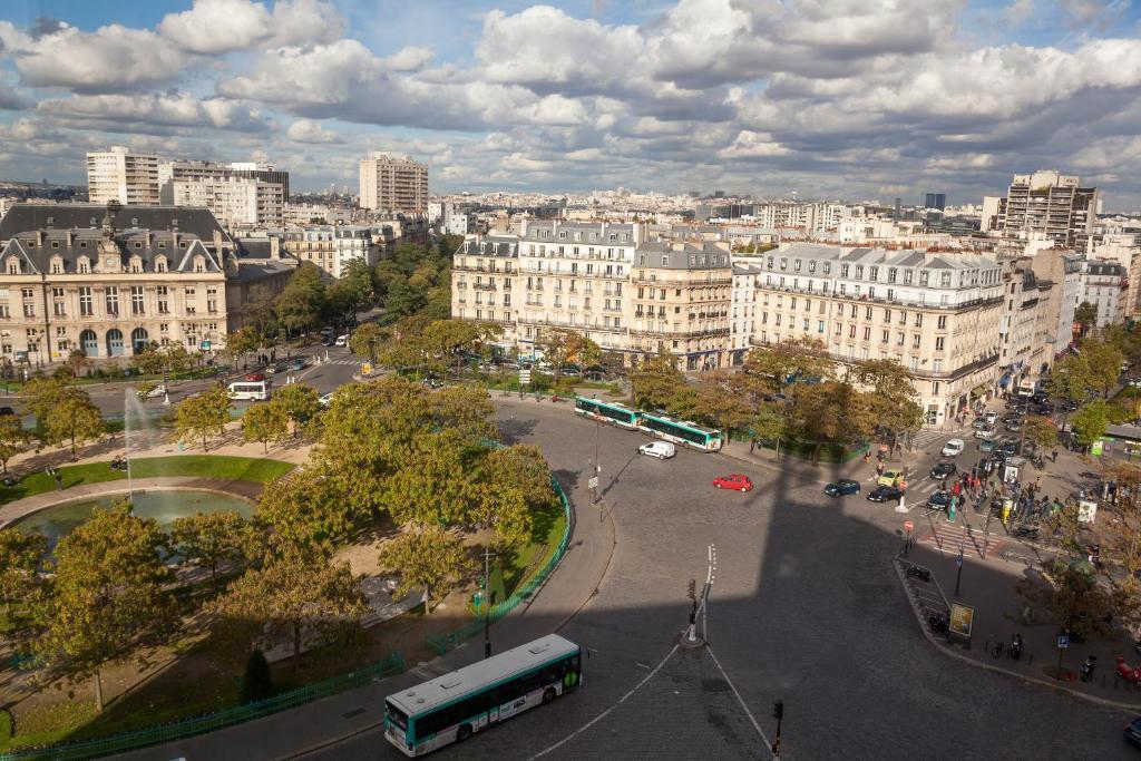 פריז Hotel De La Place Des Alpes מראה חיצוני תמונה